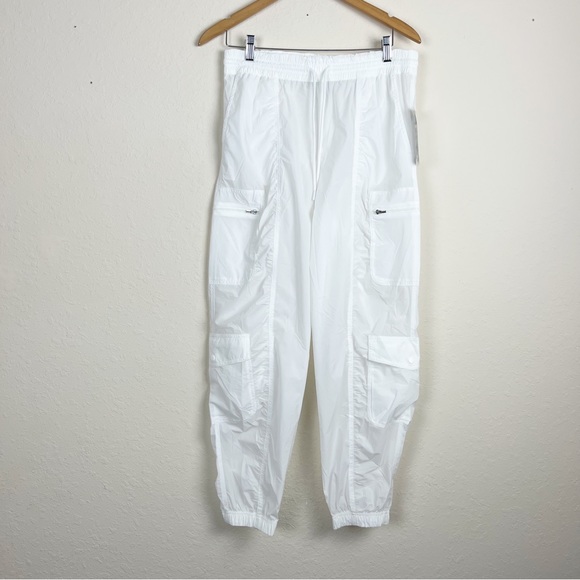 Athleta Parachute White Cargo Pants Size 8 - Picture 2 of 7
